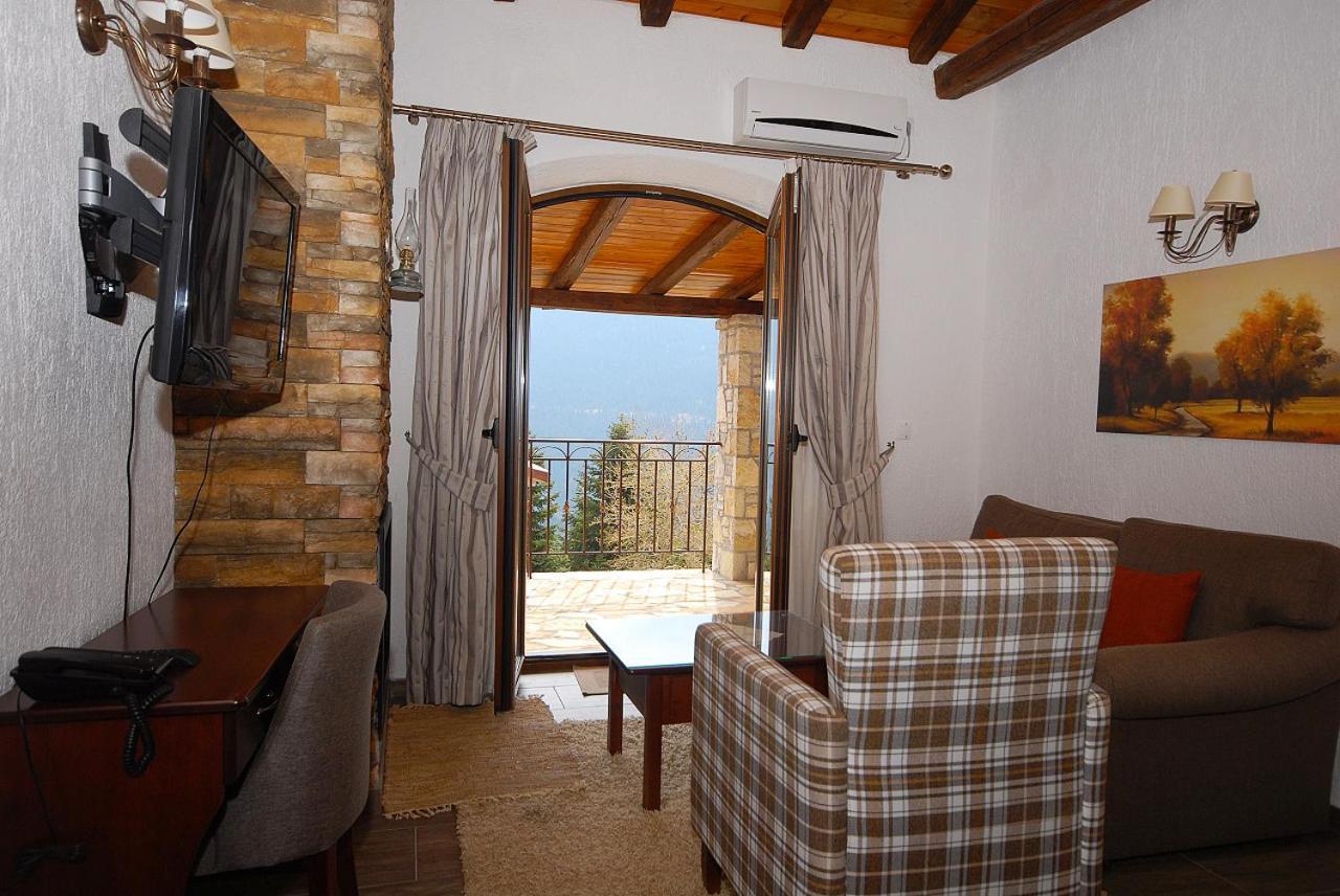 Omalia Village Ano Chora Luaran gambar